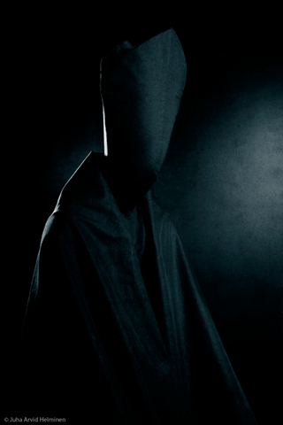 Illustration for article titled Shadow People Haunt the Darkest Corners of Your Dreams